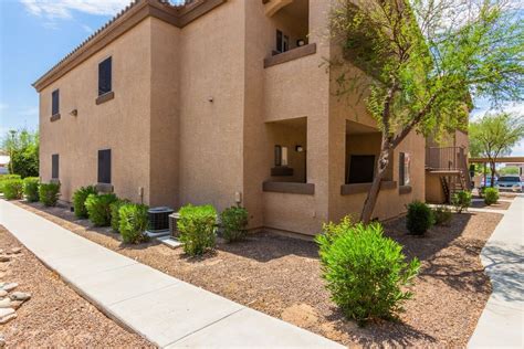 Four Bedroom Single-Family rentals are also available starting from $1,399 and Four Bedroom <strong>Apartments</strong> start at $770. . Apartments in phoenix under 800